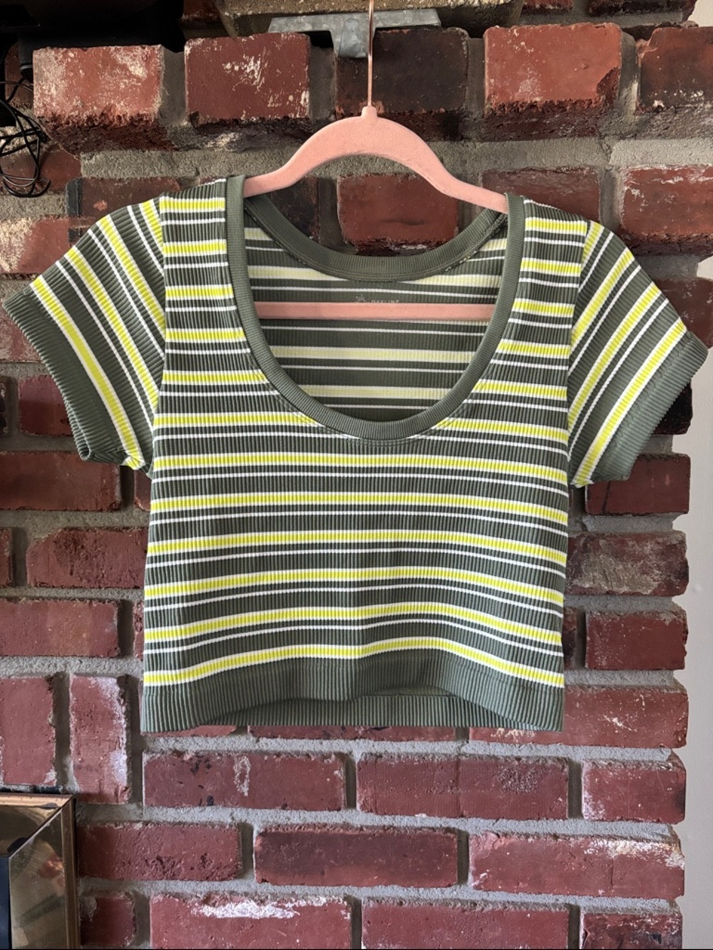 Offline by Aerie Striped Olive & Yellow Ribbed Crop Tee Scoop Neck Women’s Sz M